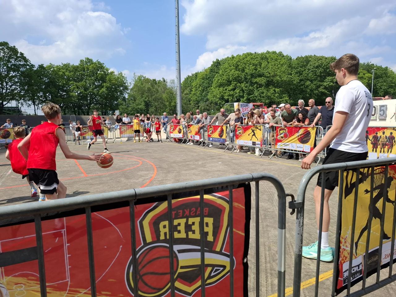 3x3 basketbaltoernooi Basket Peer